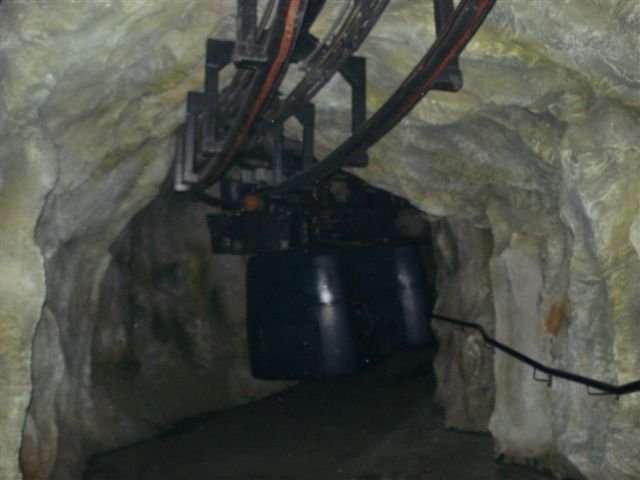 upic136054