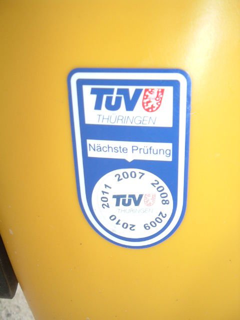 upic150273