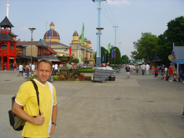 upic20049