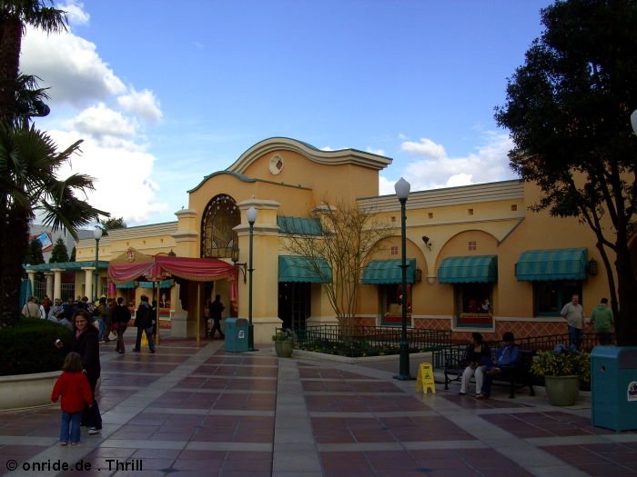 upic230647