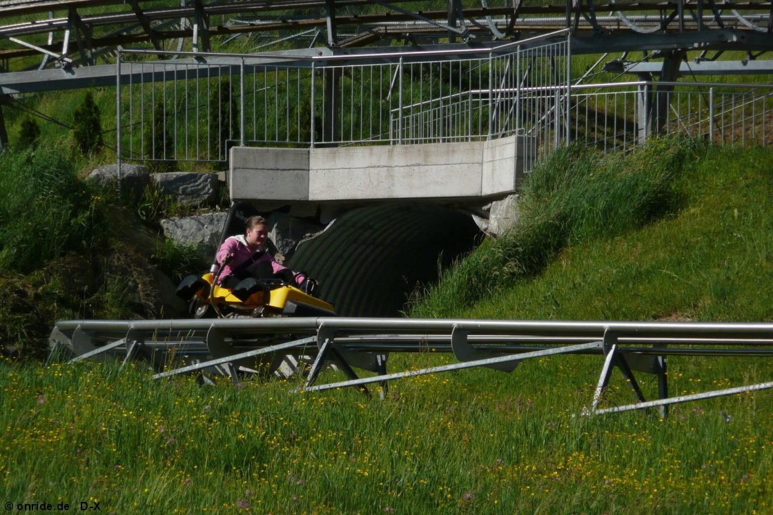 upic242004