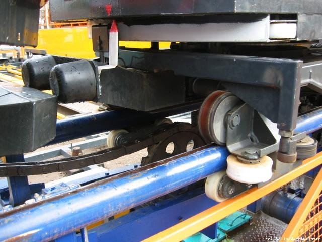 upic25701