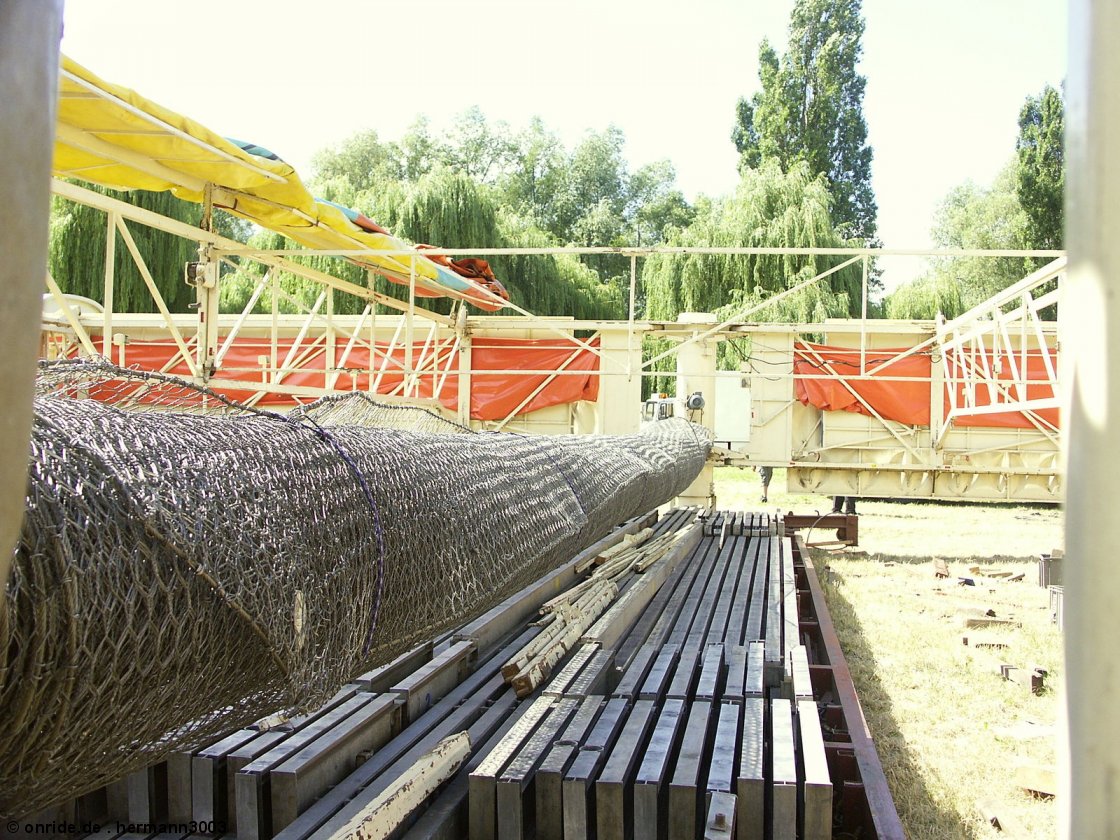 upic260038