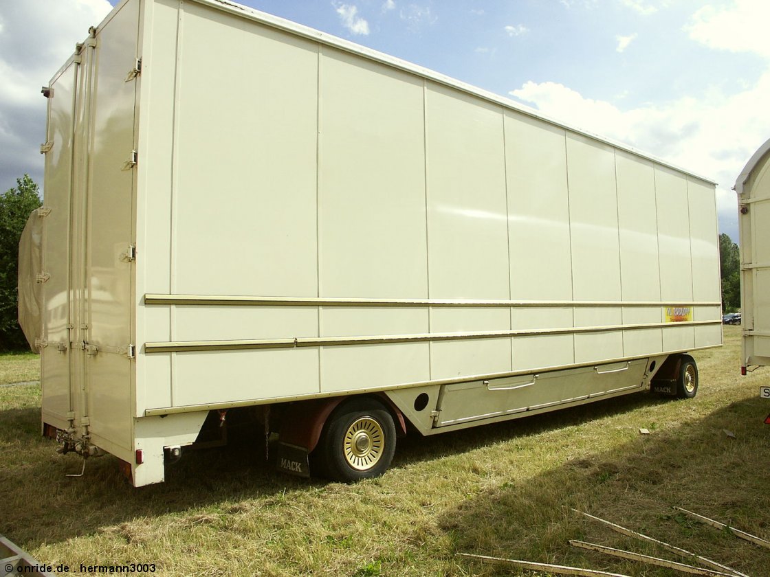upic260054