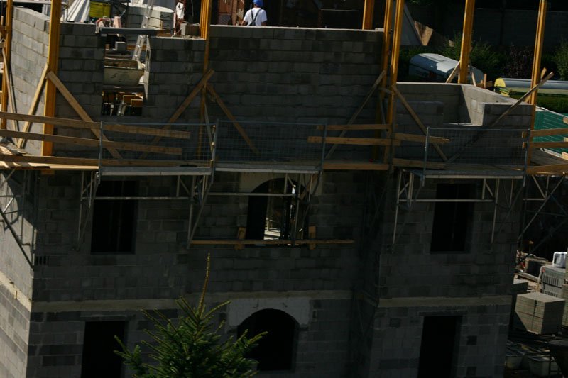 upic27057