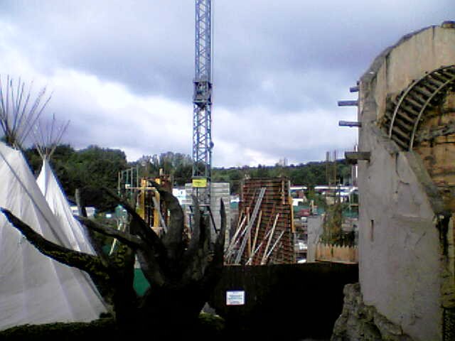 upic27513
