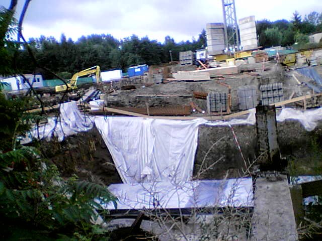 upic27517