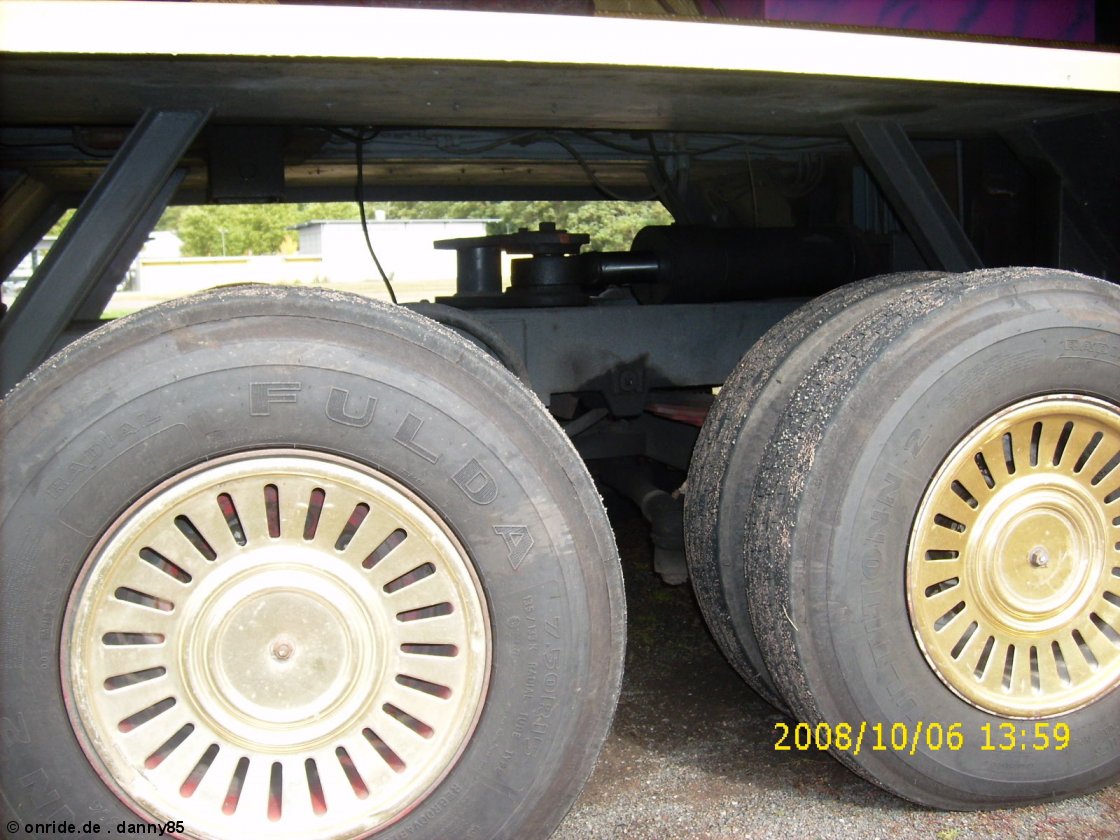 upic276979