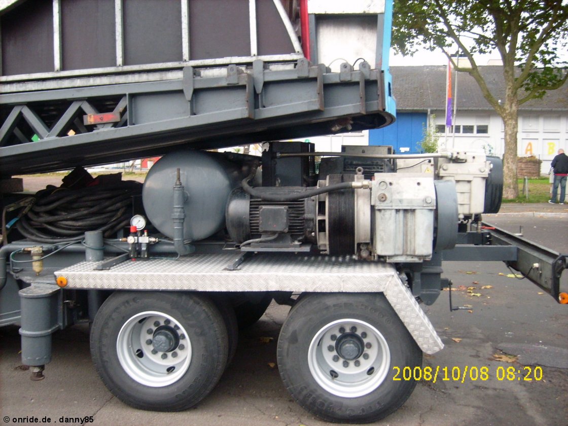 upic277261
