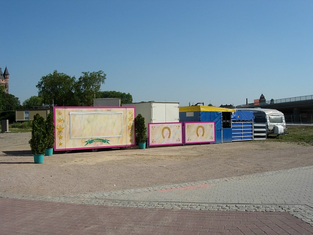upic320653