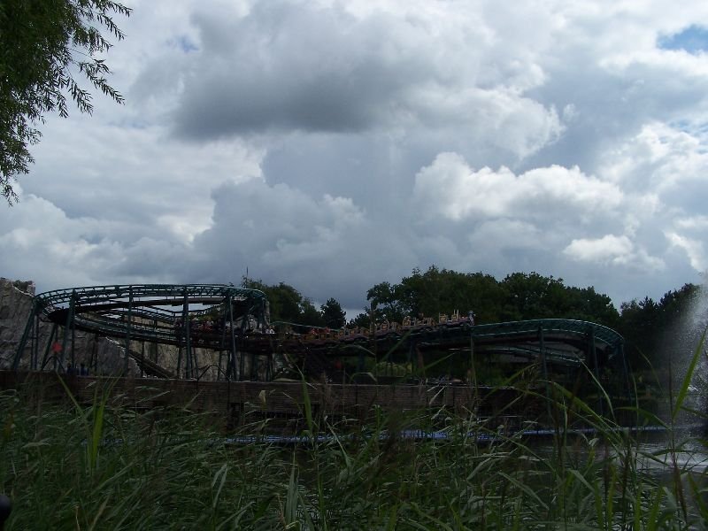 upic32581
