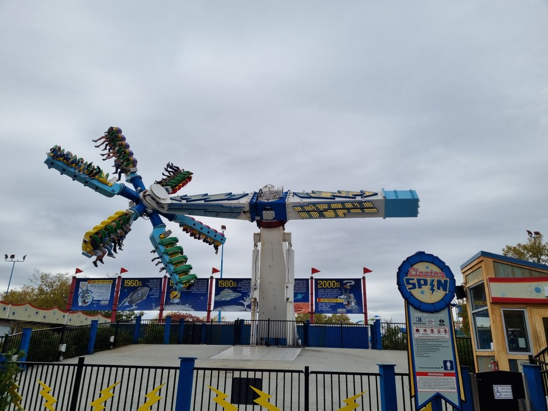 upic570824
