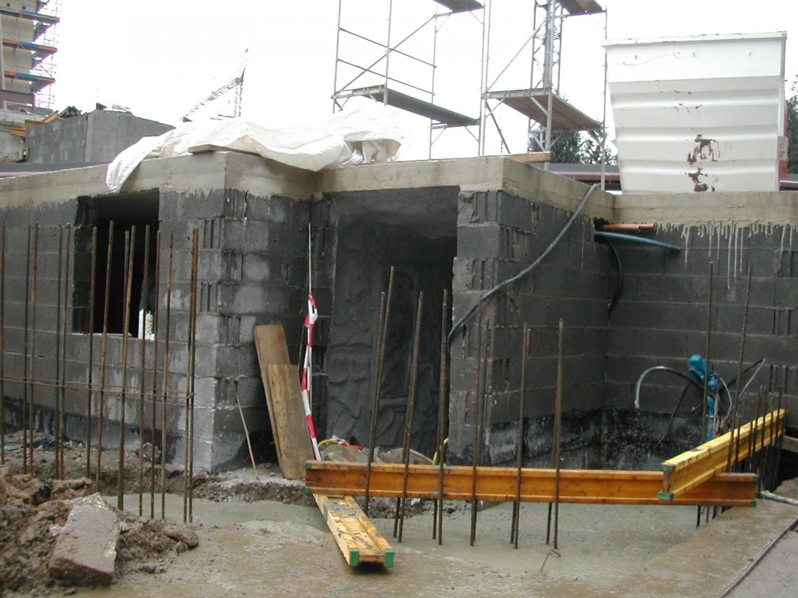 upic60872