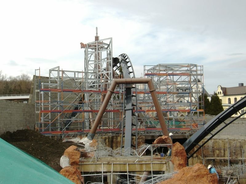 upic62143