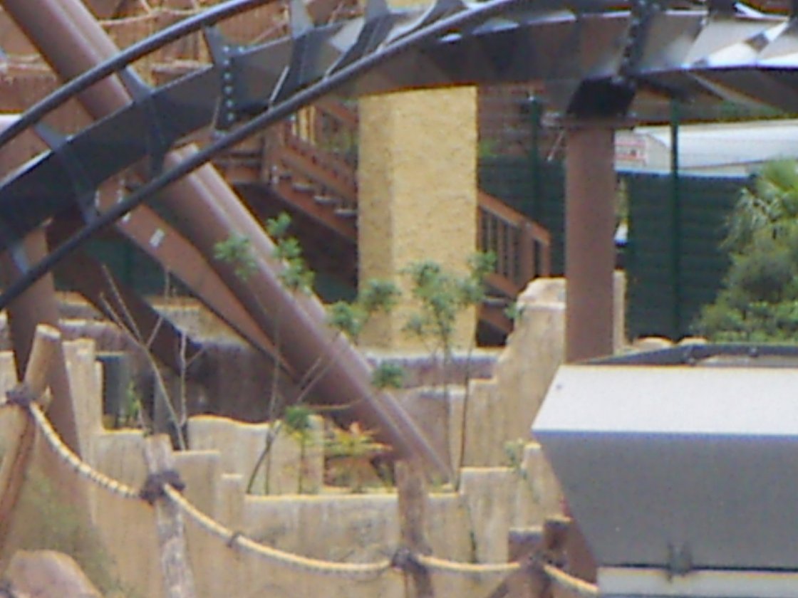 upic77057